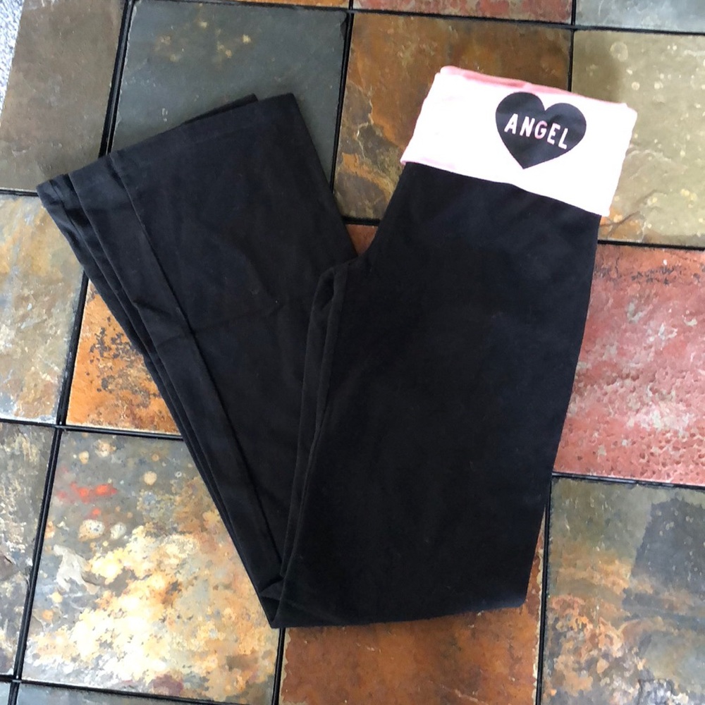 Women’s yoga pants